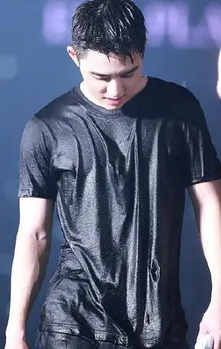 全炫茂认证的"性感存在",都暻秀!素颜嘟嘟那一次没穿打底衫