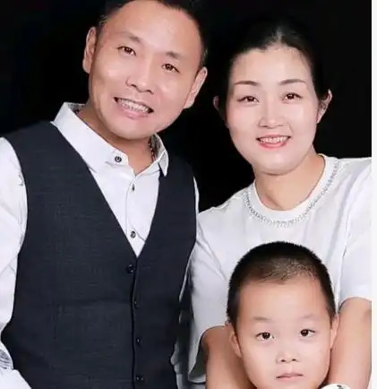 音乐人祁隆自曝婚姻危机有小人介入家庭生活与乐凡反目成仇