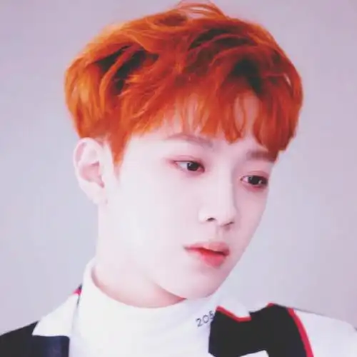 赖冠霖头像. 拿图点赞.