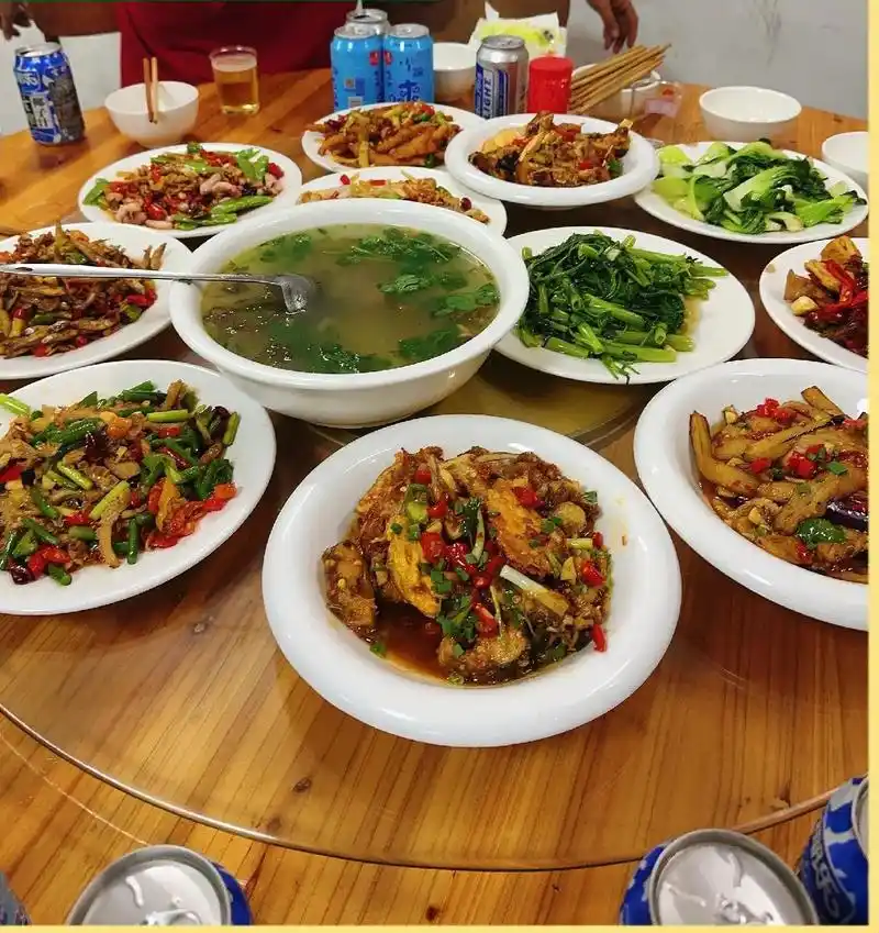 小宝贝生日聚餐 #相聚时光 ##生日记录 - 抖音