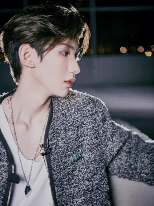 王源  #王源橘色天际线minilive  #王源壁纸  #王源头像  #神仙颜值