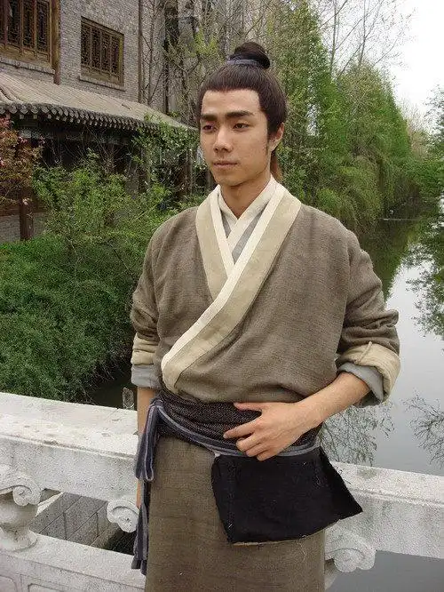 袁成杰进军影视界 首度触电演《剑蝶》(附图)