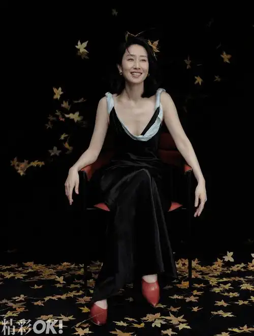 刘敏涛沧海凝辉封面大片##刘敏涛再现红色高跟鞋