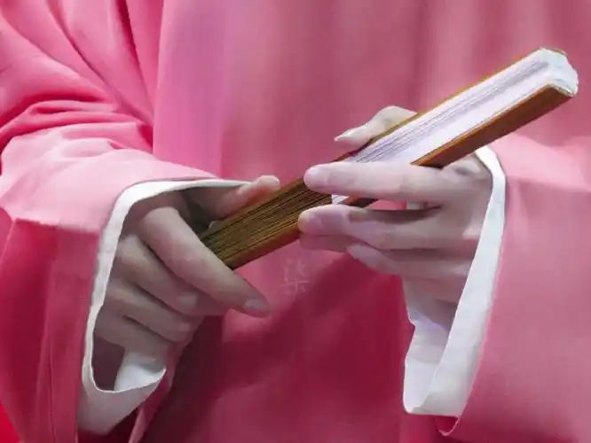 周九良#粉粉嫩嫩的~让我看看有多少九良的手控~94 94 94 94