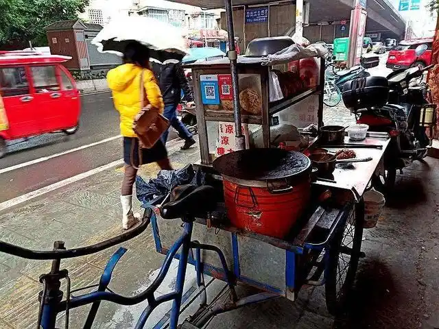 "锅盔夹凉粉"南充那一家最好吃?