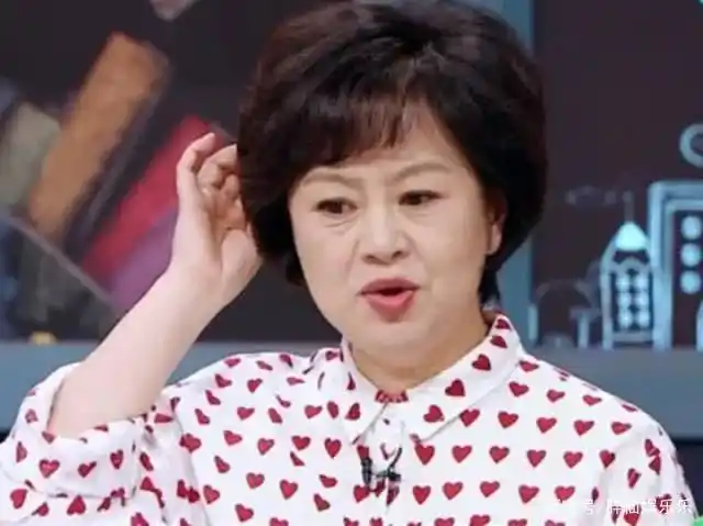 主持人鞠萍有过一段婚姻最担心儿子婚事
