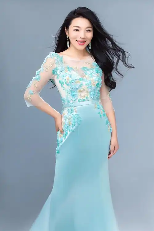 class="ref" data-ctrid="tgeddtwmdpht">王筱凡,汉族,出生于湖北省