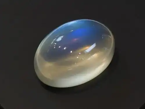 月光石(月长石)的意义和能量疗愈属性