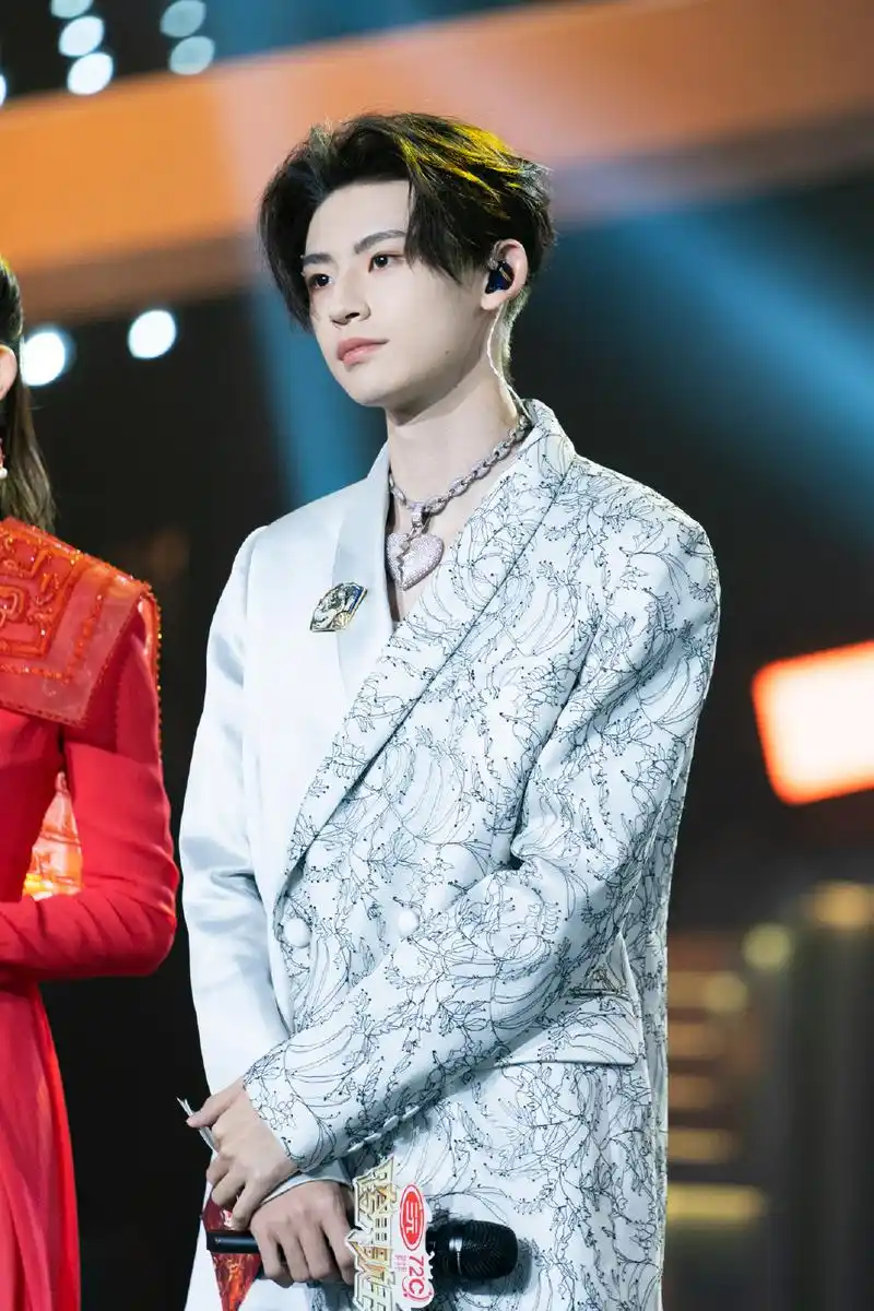 [小鬼][新闻]200905 快意江湖,莫问归途 小鬼《跨界歌王》本期剧照