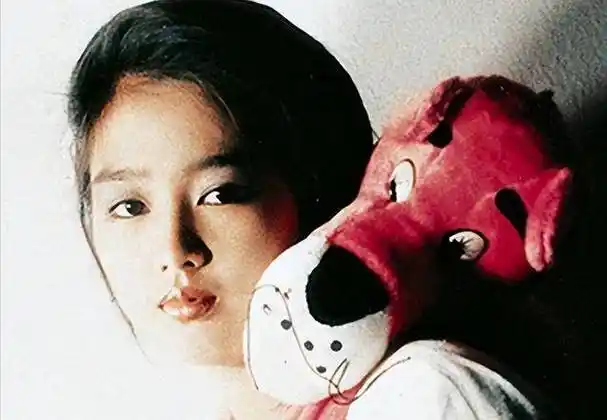 "豪门千金"朱丽倩:携亿万身家嫁给刘德华,46岁高龄产子,后来怎样