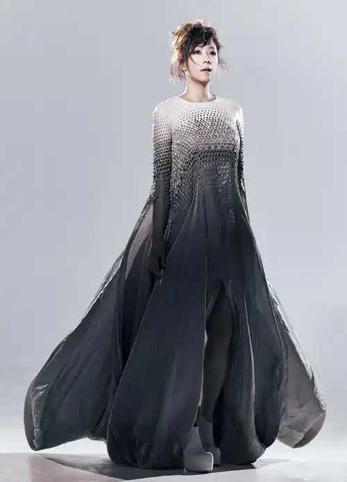 林忆莲全新专辑《0》限量特制黑胶1月3日开始订购