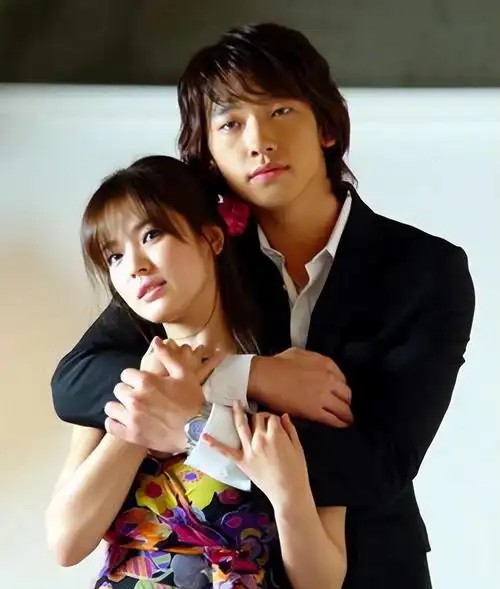 李敏镐女友都有谁,李敏镐和谁谈过恋爱