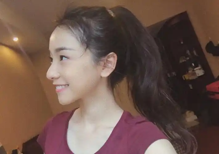 姜梓新图片姜梓新生活照