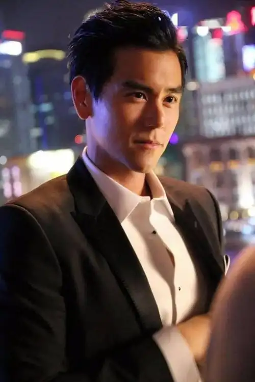 帅到让人恋爱盘点彭于晏5款超帅男生发型推荐寸头飞机头油头你最爱