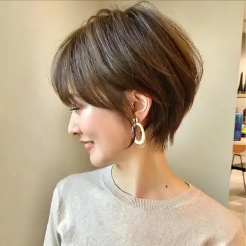 高层次短发