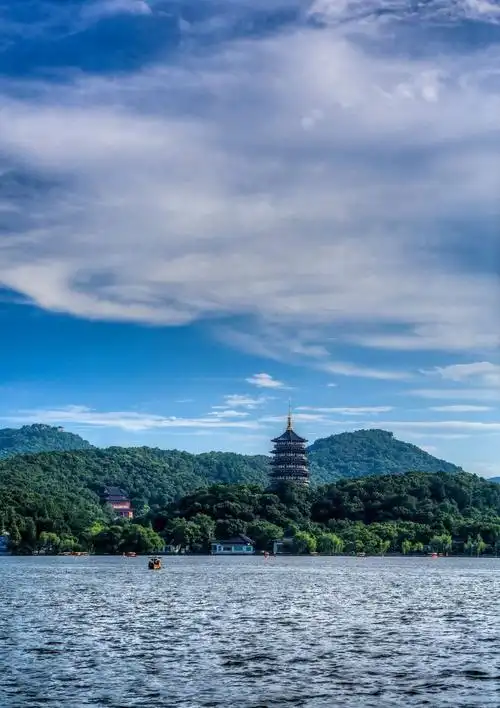 西湖春晓(真美)