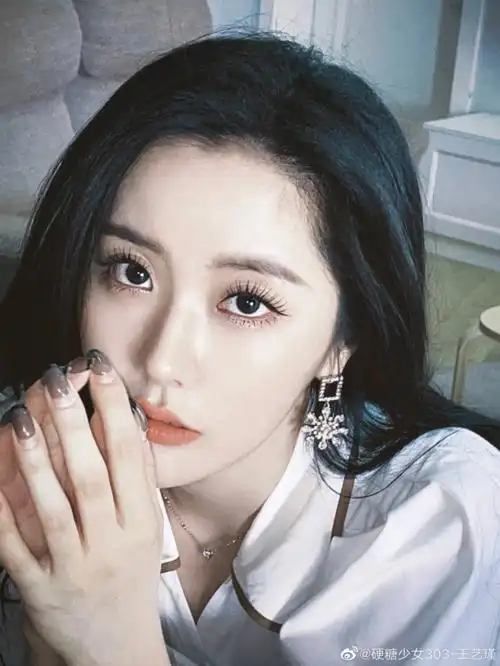 硬糖少女303王艺瑾787878787878