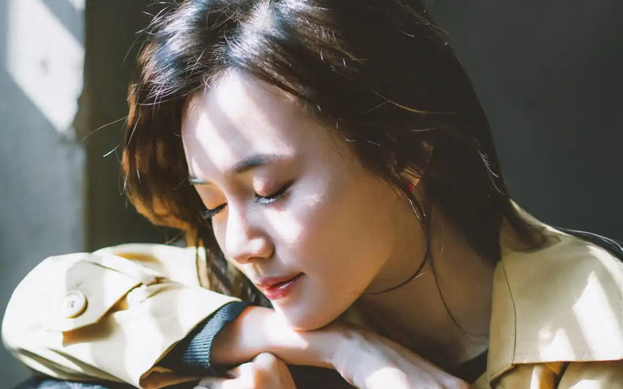 氧气美女江铠同优雅迷人写真图片桌面壁纸