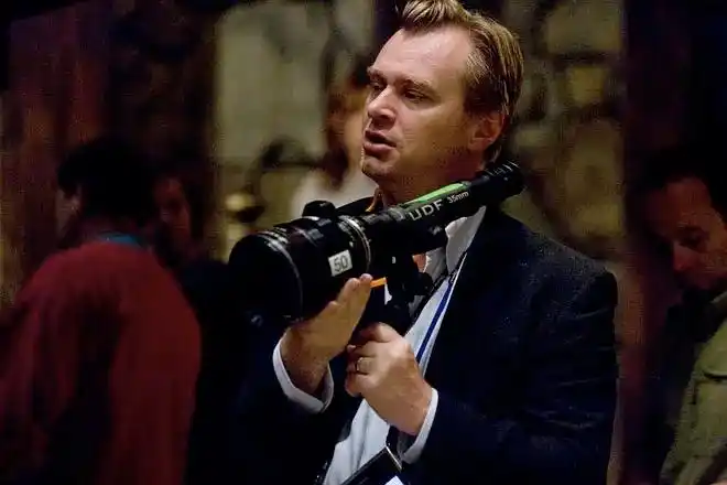 i诺兰在吗好莱坞著名西装三件套男诺兰导演片场照赏析新片定档啦