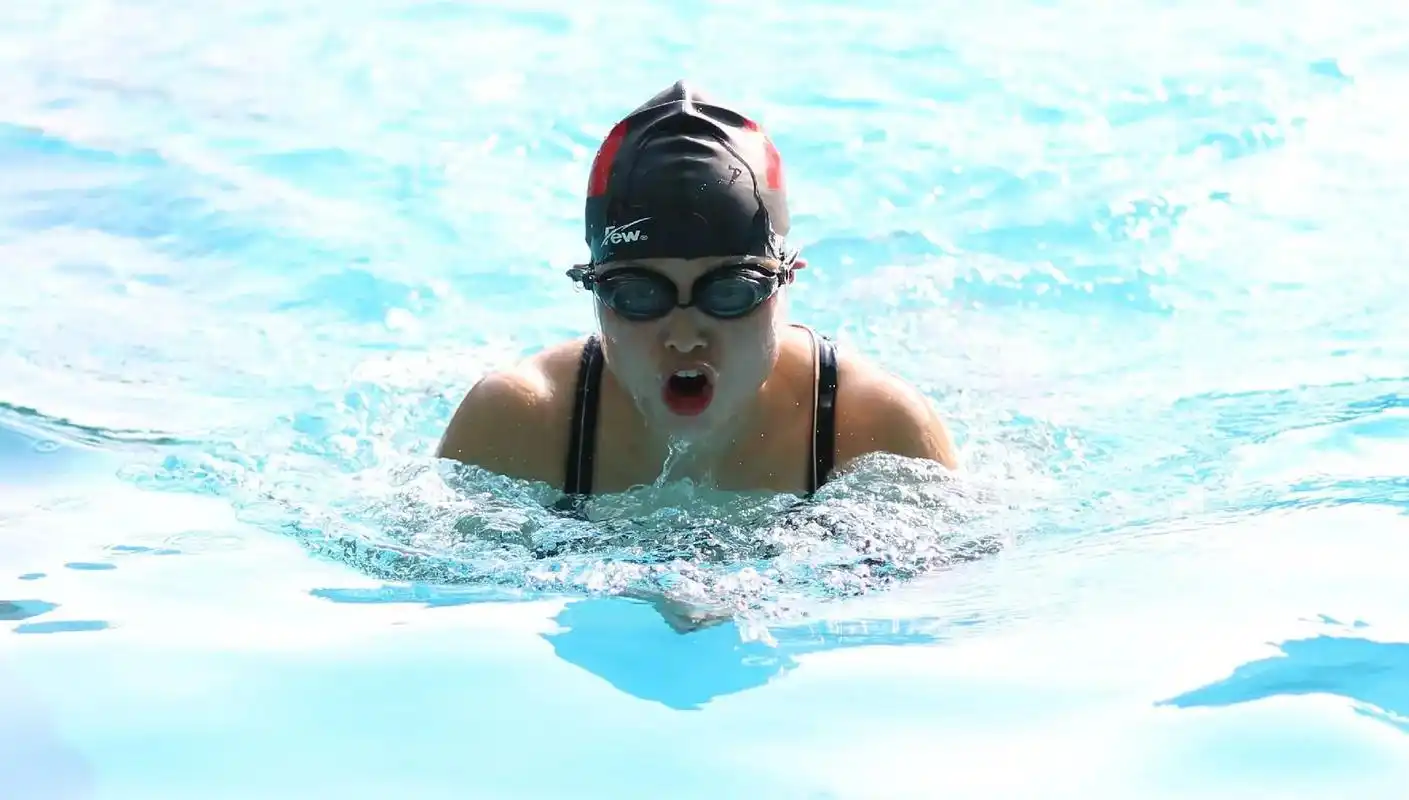 享受运动带来的快乐 蝶泳#,一个动作重复了千次,终于化为入 - 抖音