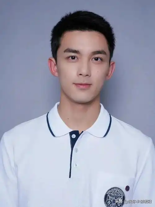 10位男明星的寸头朱一龙李现比长发更好看肖战王安宇最惊艳