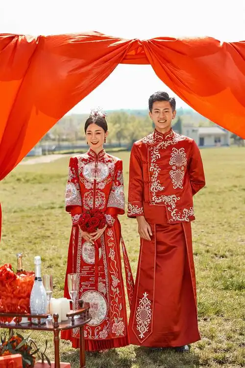 你们喜欢的中式婚纱照来喽!