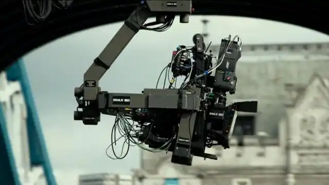 《变5》片场的imax3d摄像机看到这里,又多了一个知识点:"imax".