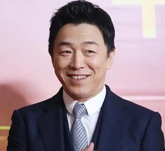 18岁黄渤忍了,18岁鹿晗也忍了,看了18岁的雷佳音我忍不了了