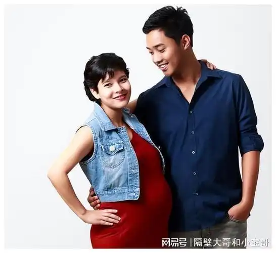 演员任程伟:裸婚居住"老鼠房"7年,与老婆相爱28年零绯闻