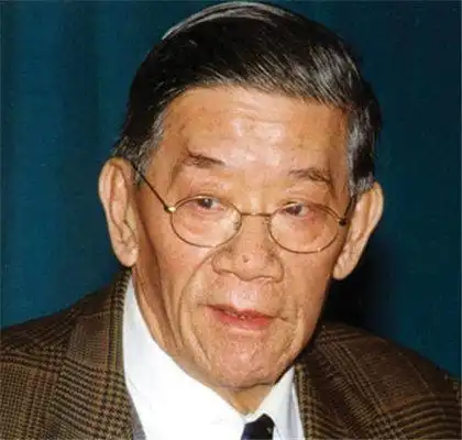 图英若诚个人资料介绍超群的鉴赏力敏锐的洞察力令人印象深刻