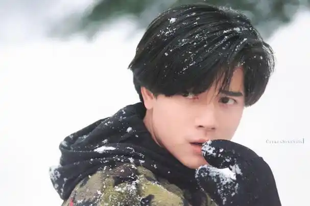 四大天王郭富城:娶网红方媛后生下两女,如今家庭幸福生活美满