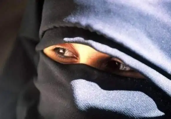 心理学:第一眼你认为哪个蒙面人是男性?测出你未来的潜在天赋!