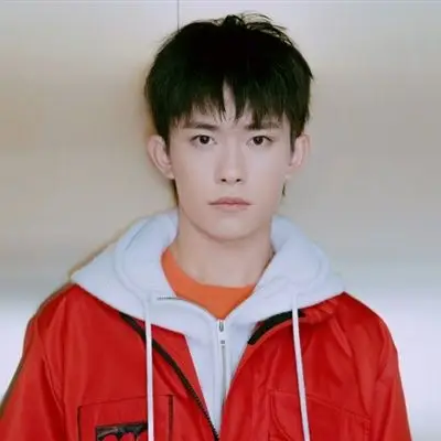 易烊千玺头像帅哥明星易烊千玺帅气图片女生专用