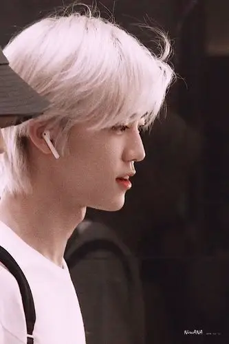 侧脸不是很完美的哥哥