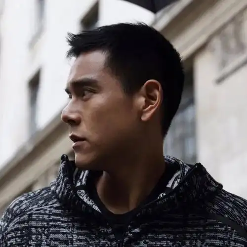 盘点彭于晏 5 款超帅男生发型推荐,寸头,飞机头,油头你最爱哪个他?