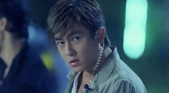 陈冠希的人生跌了不少跟头但他从未停止生长