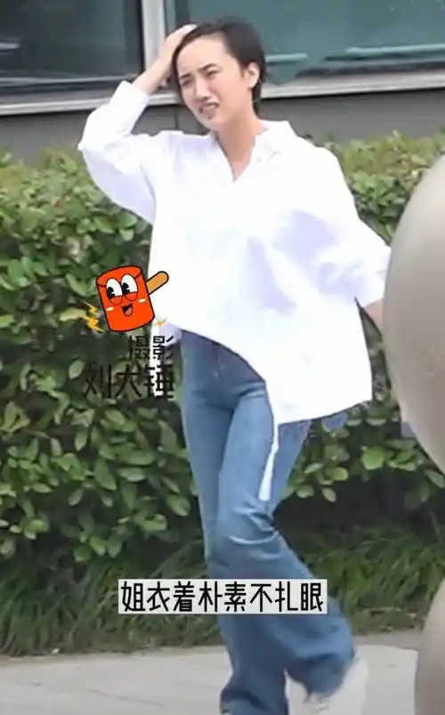 胡歌官宣当爸后,与妻子的高清合影首曝光,黄曦宁倚着胡歌好甜蜜