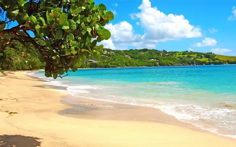 夏日度假海滩唯美高清桌面壁纸