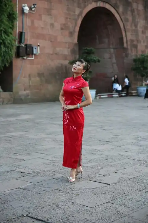 其它 古城旗袍 写美篇文章摘自于网络 摄影…雷蒂森 出境…霞鑫