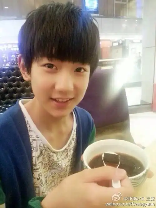 王源新专辑在星穹下狂奔##王源宇宙超级无敌大狂欢巡演