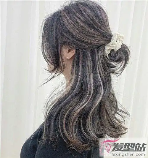 淑女文艺半扎发 约会上班气质发型