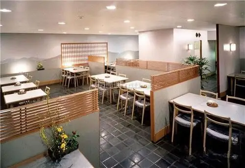 【广州煜鑫建筑装饰】简单好看的餐馆装修效果图 小饭店就应该这样