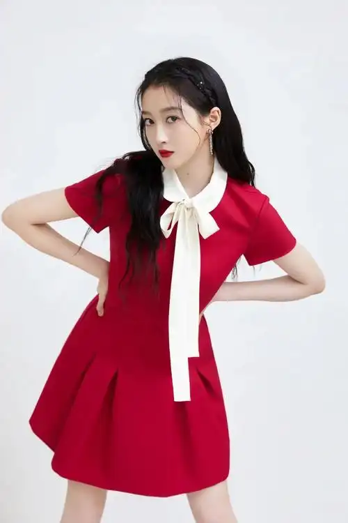 关晓彤和红裙才是绝配