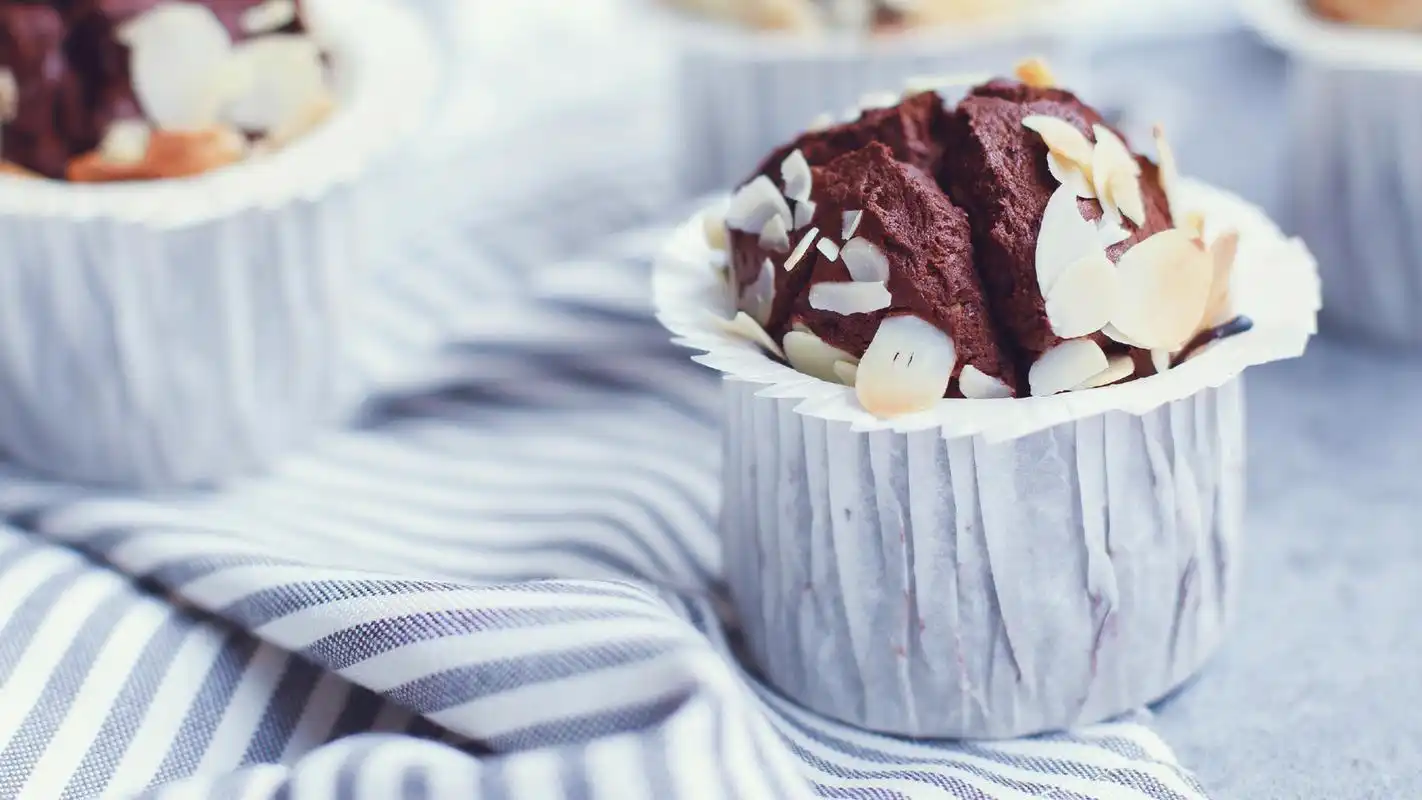 布朗尼蛋糕精美美食桌面壁纸图片下载