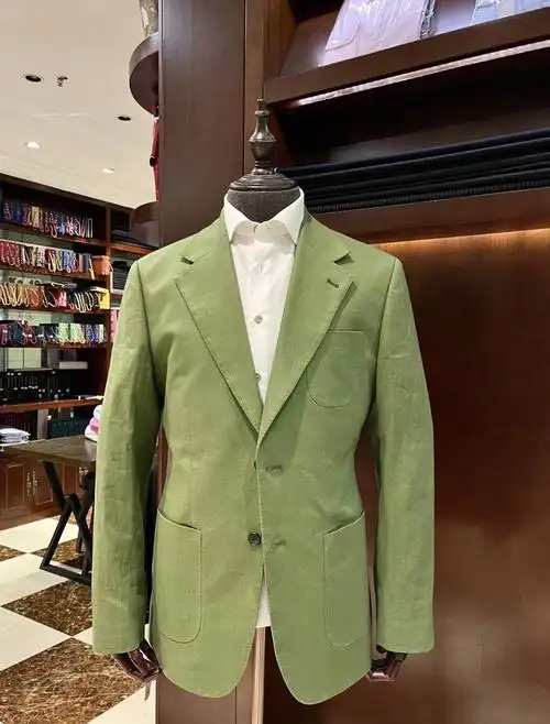 温度和风度兼备内搭古巴领衬衫,优雅随性亚麻的西装就是首选#约起来