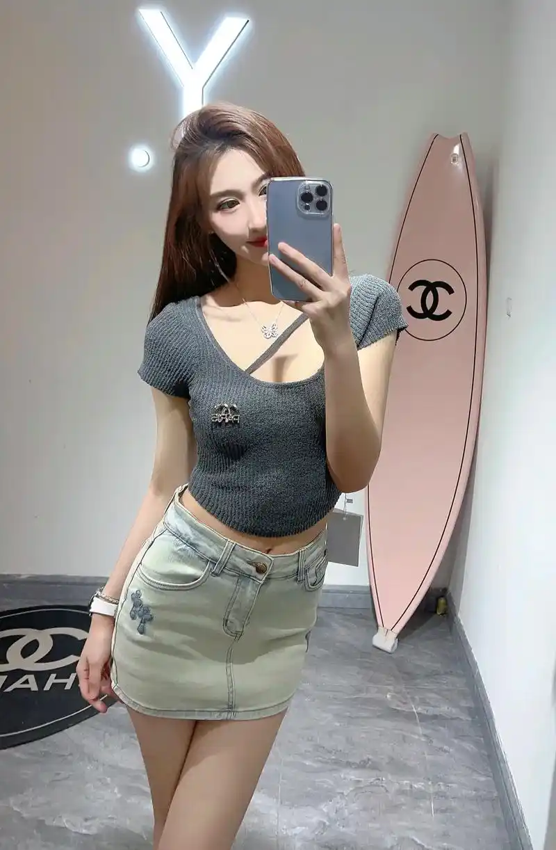 成为美女的第一步 丢掉宽松的t恤 不一定斩男,但一定斩女#我 - 抖音