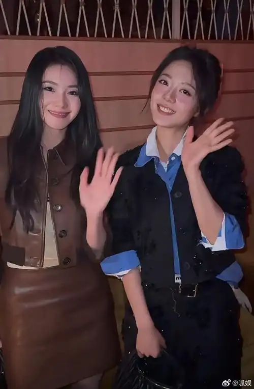 赵今麦 刘浩存无间隔真同框 谁赢了