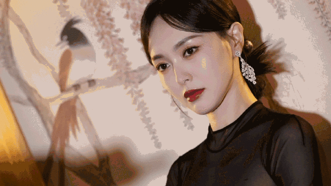 唐嫣肩颈线##唐嫣黑白双生##星姐微博