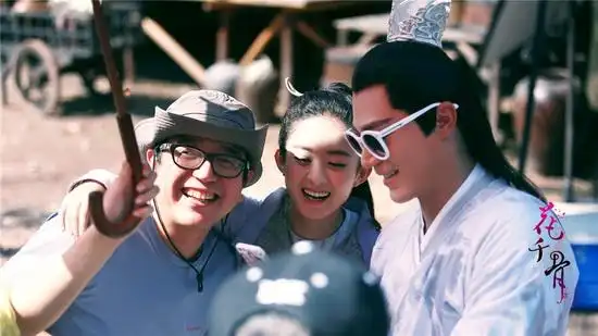 《花千骨》曝花絮 小骨走上花式受虐之路