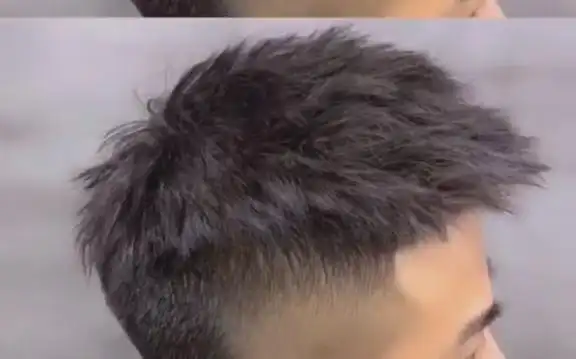 发型推荐立体碎盖短发短飞机头美好生活笑出来